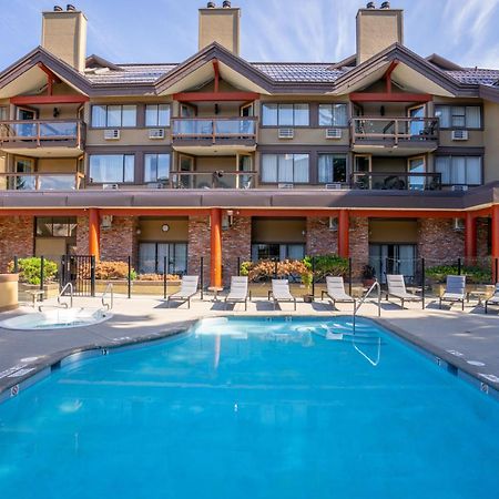 Whistler Village Inn & Suites Exterior foto