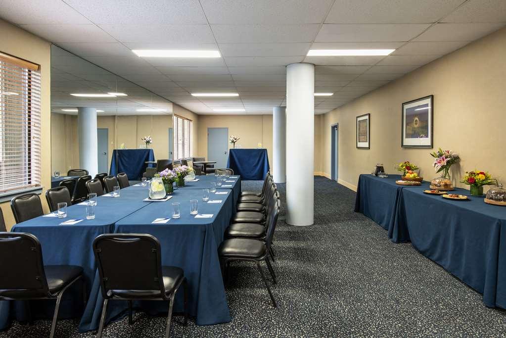Whistler Village Inn & Suites Facilidades foto