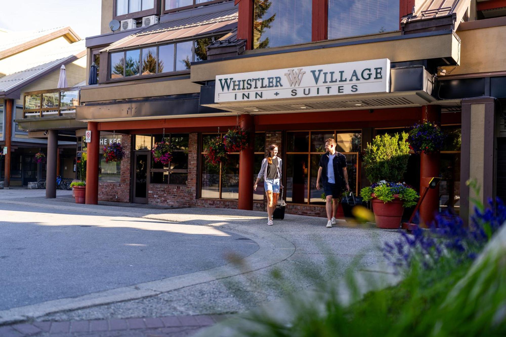 Whistler Village Inn & Suites Exterior foto