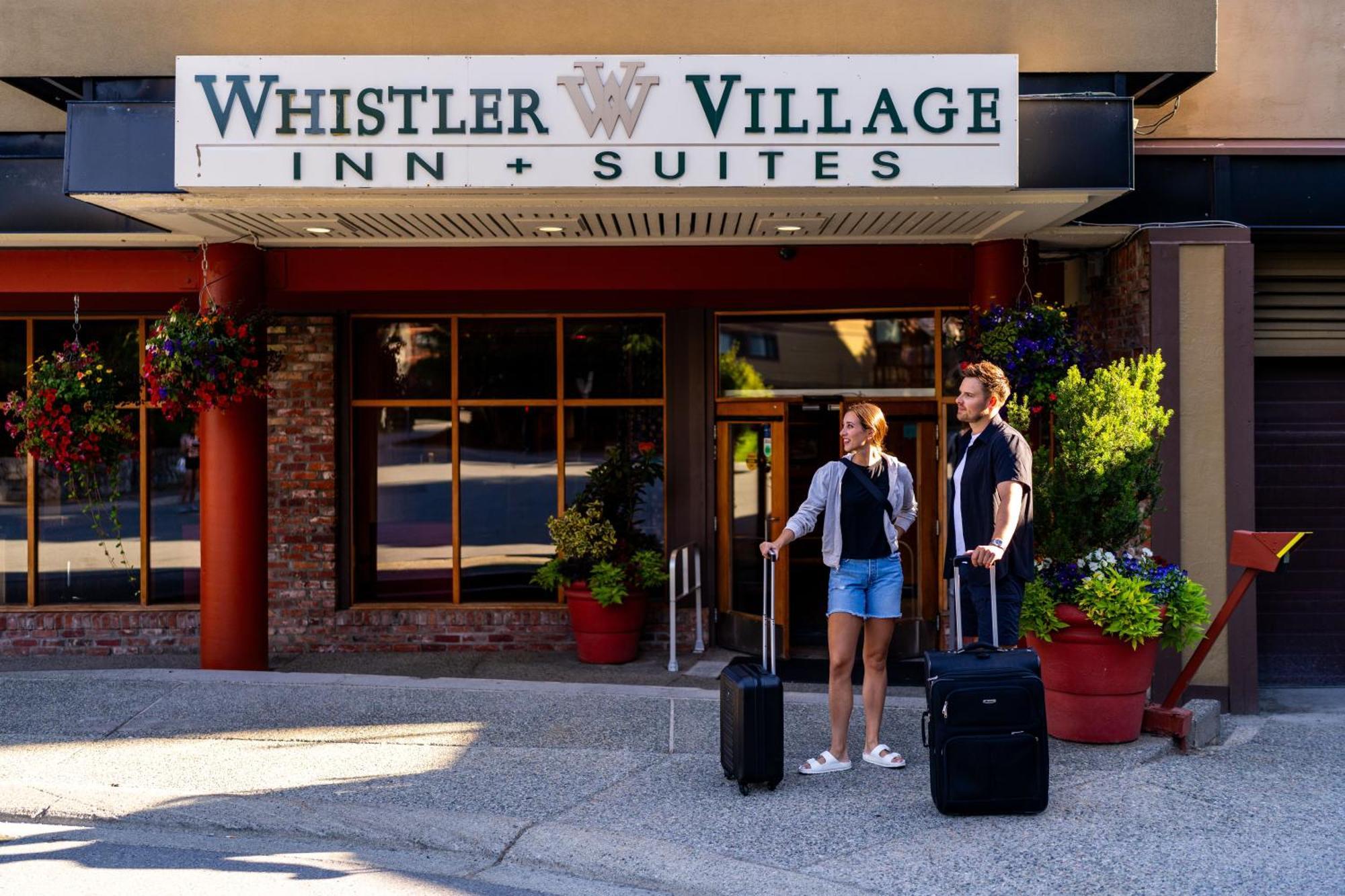 Whistler Village Inn & Suites Exterior foto