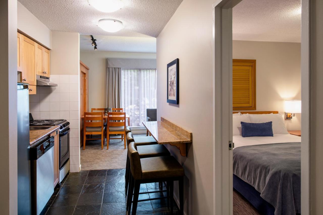 Whistler Village Inn & Suites Exterior foto